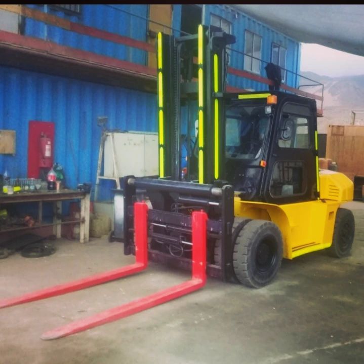 Arriendo grua horquilla con y sin operador Antofagasta 1 GRUVAL