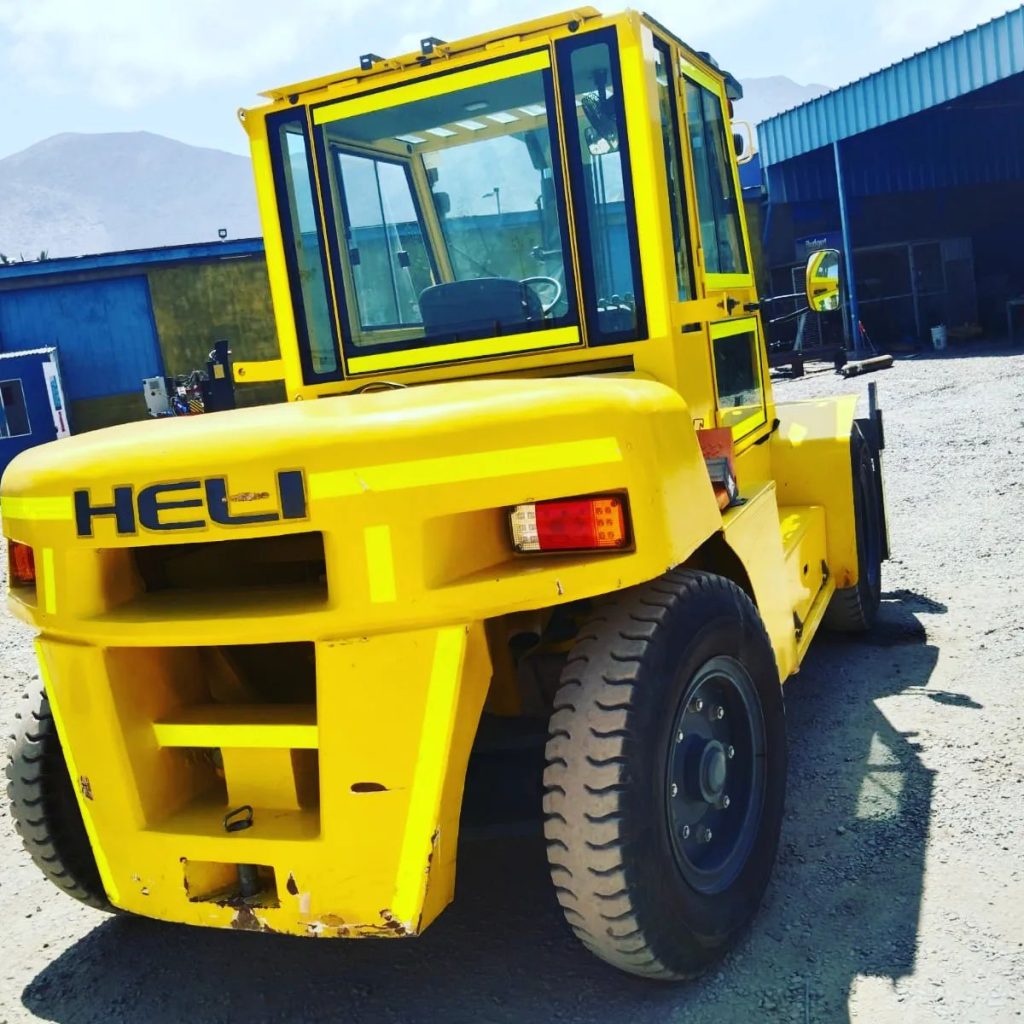 Gruas horquilla en Antofagasta 2 GRUVAL